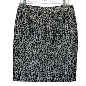 NWOT Sunny Leigh Black and SIlver Metallic Leopard Lined Pencil Skirt - Size 8